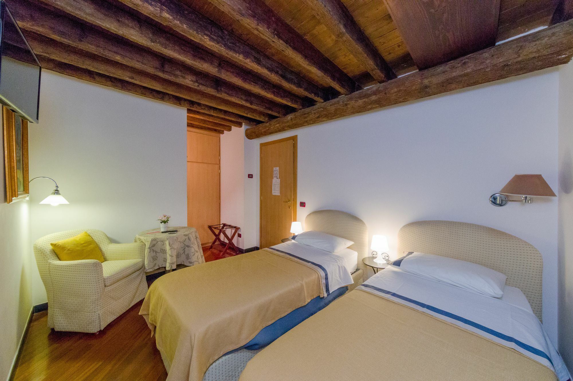 Affittacamere Bed And Breakfast San Lorenzo Gênes Extérieur photo